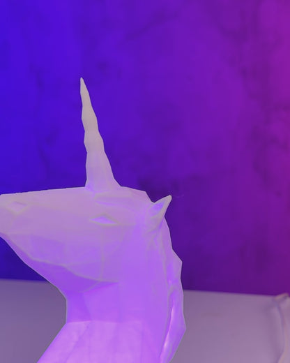 Lámpara LED RGB Unicornio Low Poly Con Control Remoto 20 cm